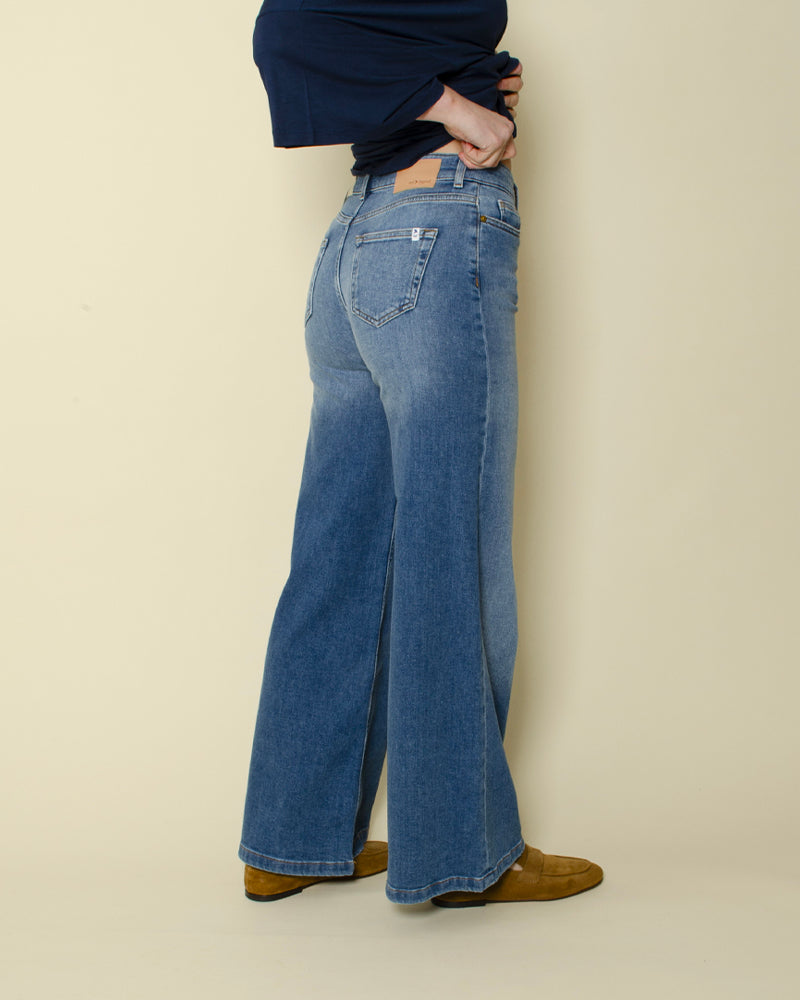 Jean red legend