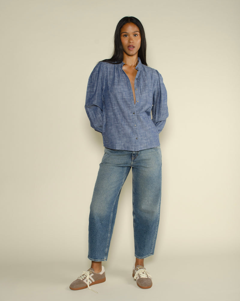 Blouse chambray start with gratitude