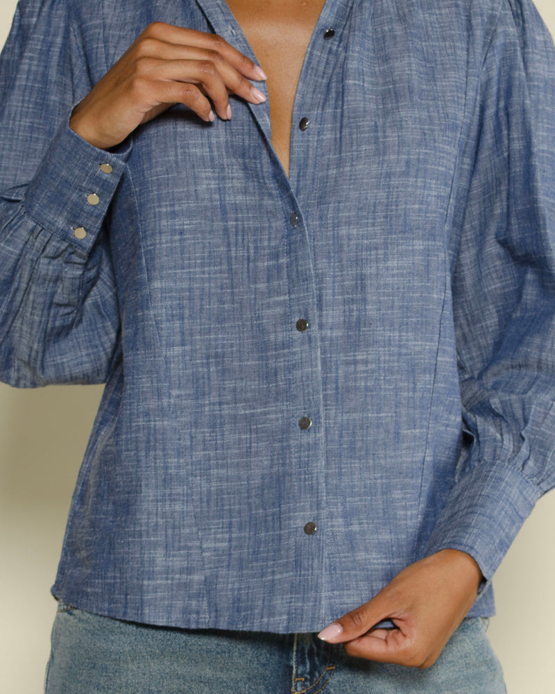 Blouse chambray start with gratitude