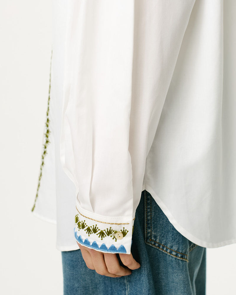 Chemise brodee poches momoni