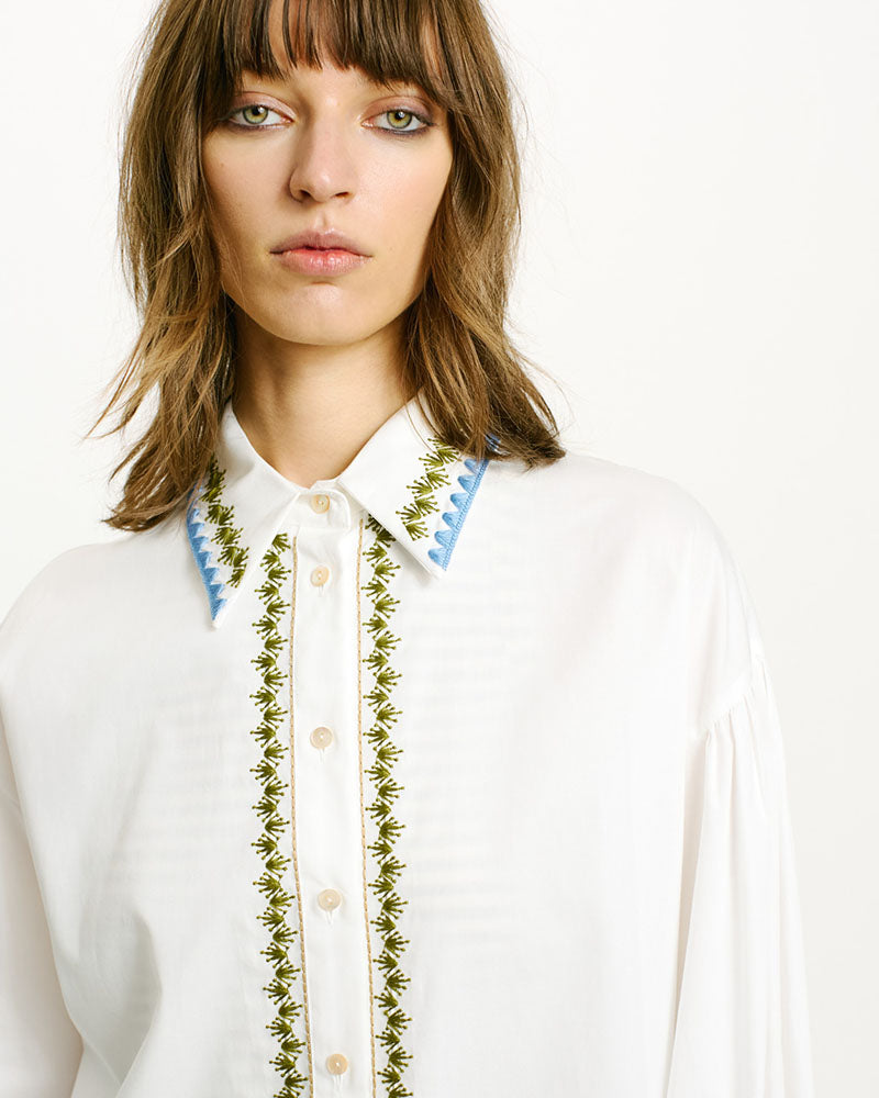 Chemise brodee poches momoni