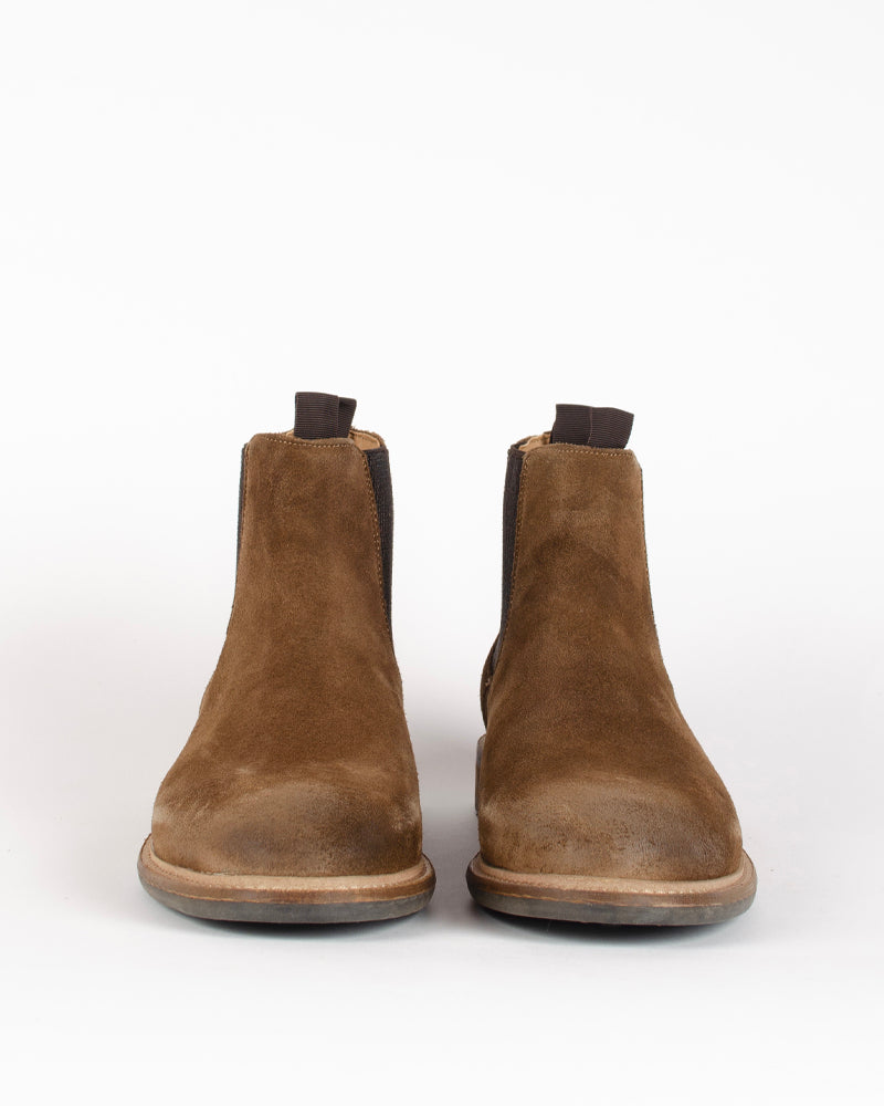 Boots pilot