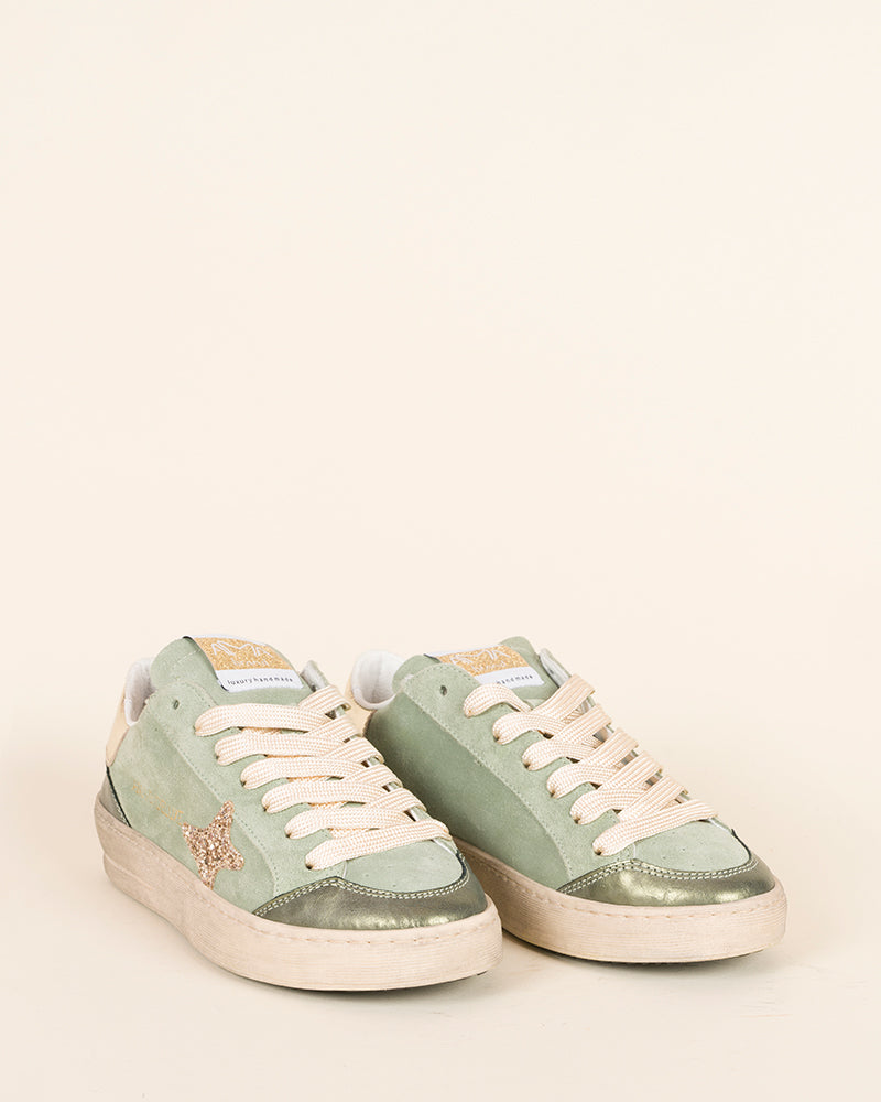 Baskets ama brand women