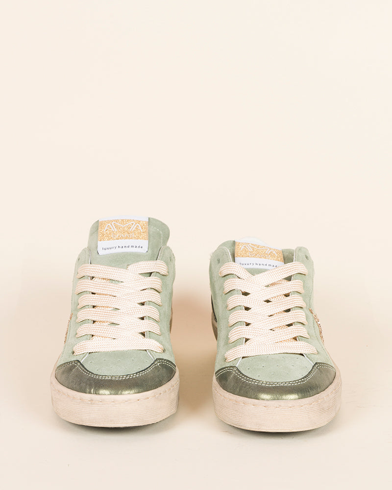 Baskets ama brand women