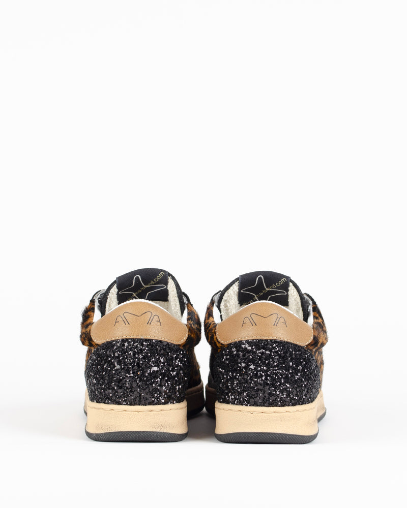 Baskets ama brand women