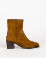 Boots tania