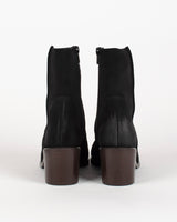 Boots tania