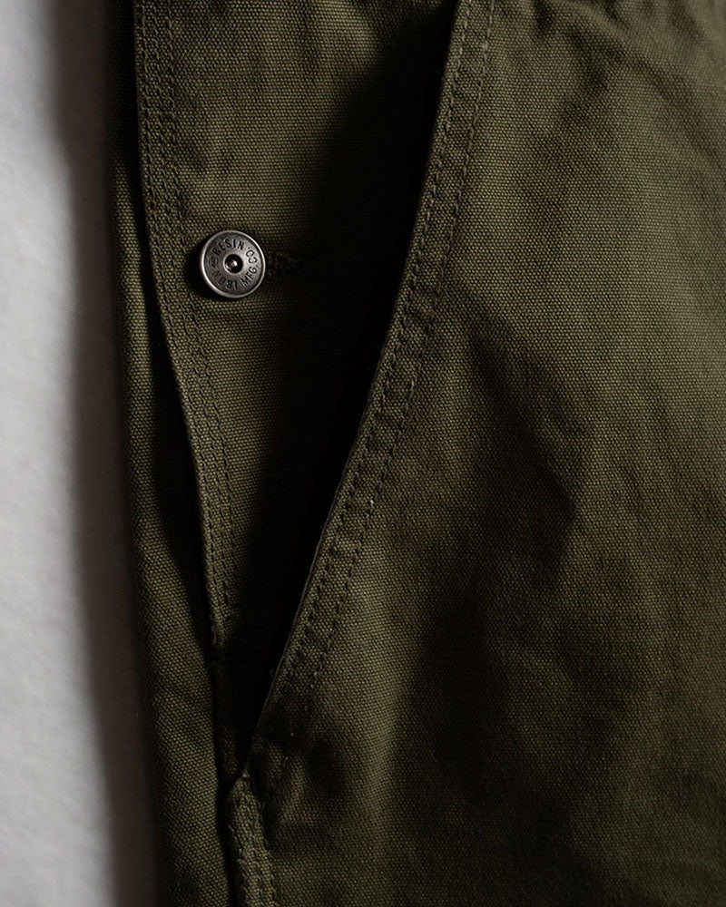 Salopette iron and resin