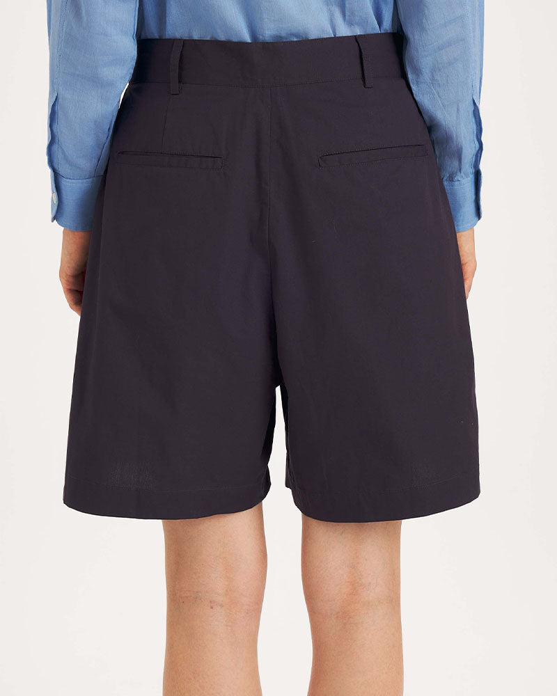 Bermuda antik batik