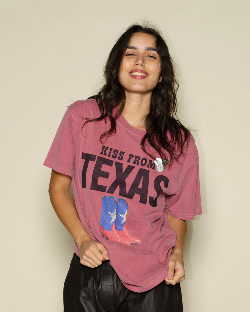 Tee shirt trucker