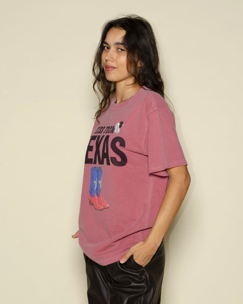Tee shirt trucker