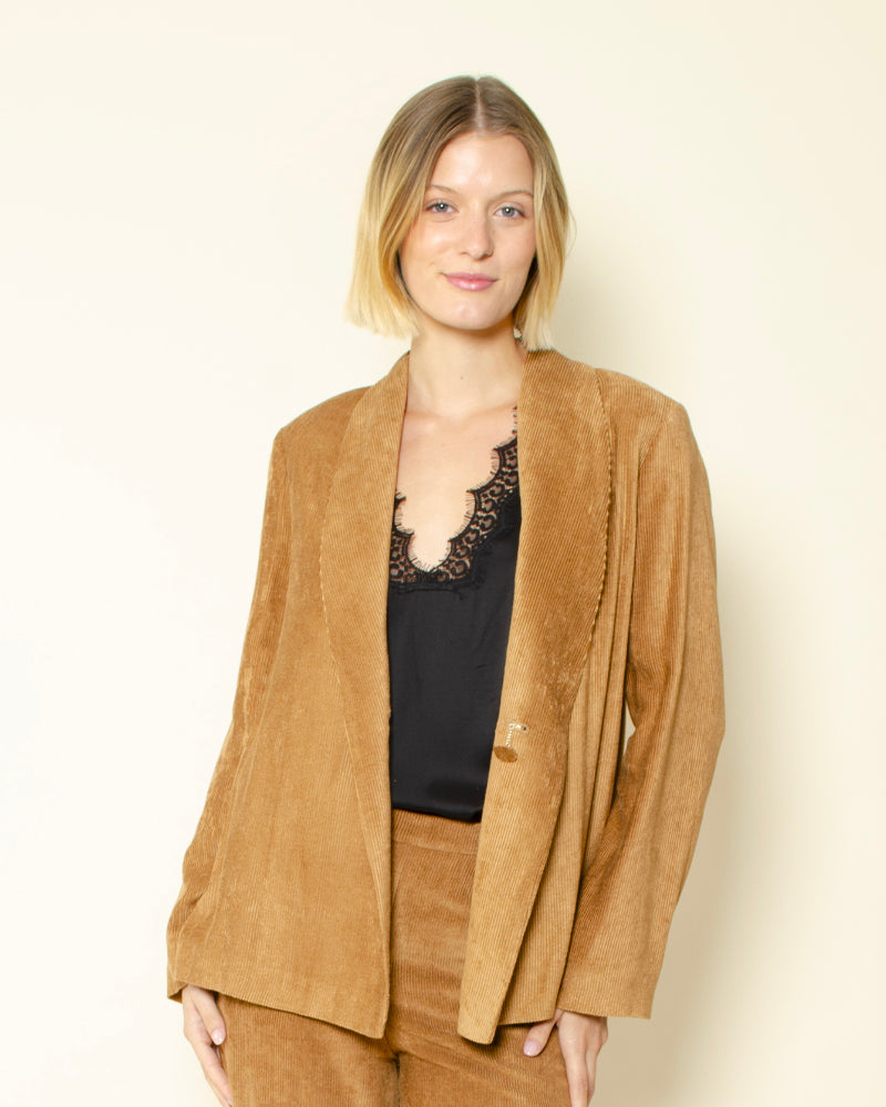 Veste vira