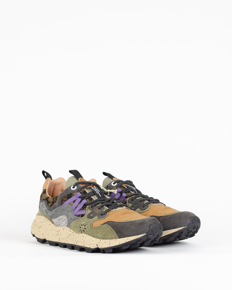 Baskets flower mountain men