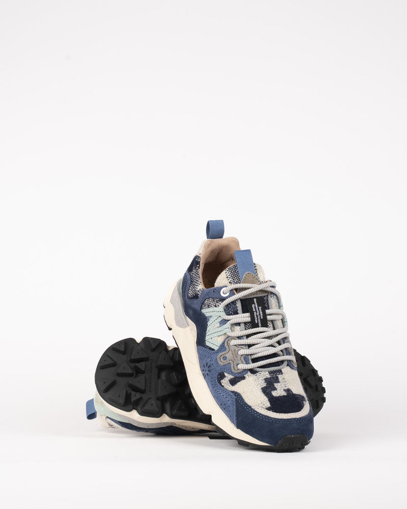 Baskets flower mountain