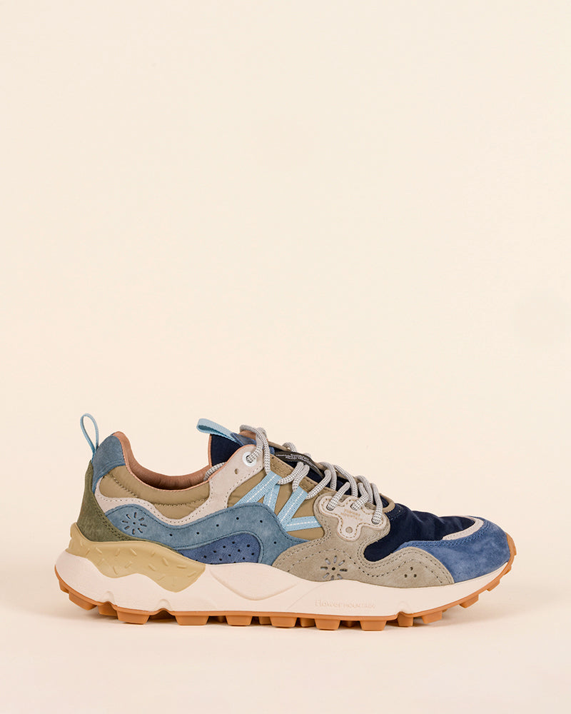 Baskets flower mountain men