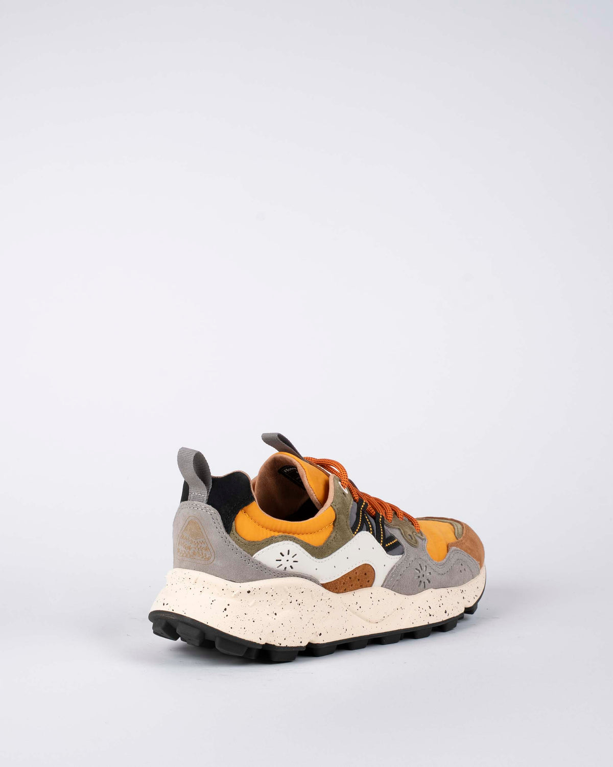 Baskets flower mountain men