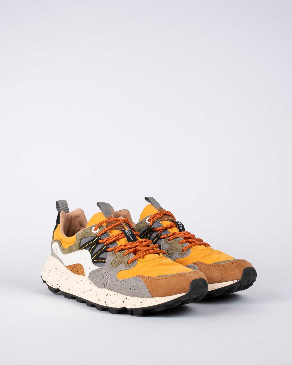 Baskets flower mountain men