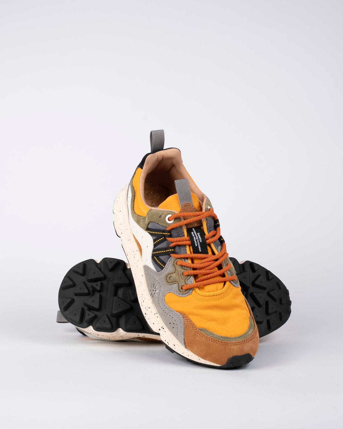 Baskets flower mountain men