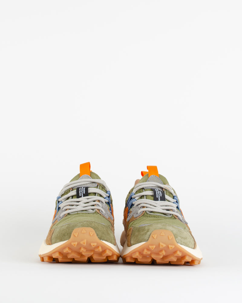 Baskets flower mountain men