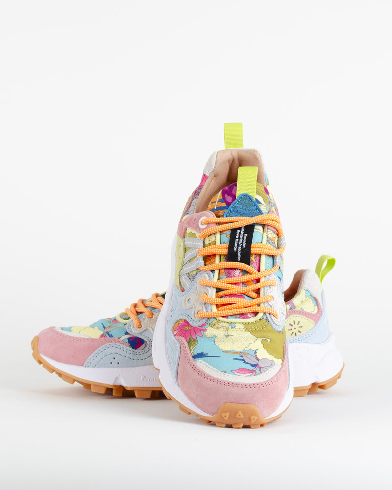 Baskets flower mountain