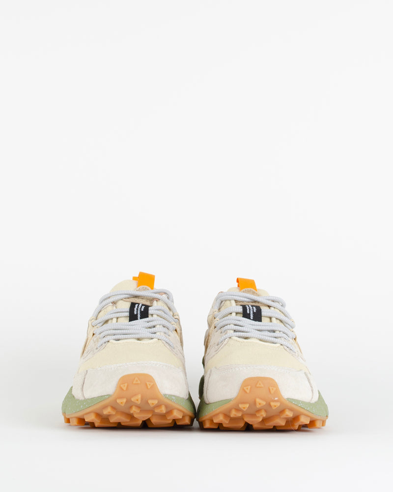 Baskets flower mountain men