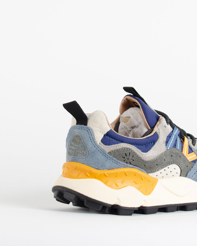 Baskets flower mountain men