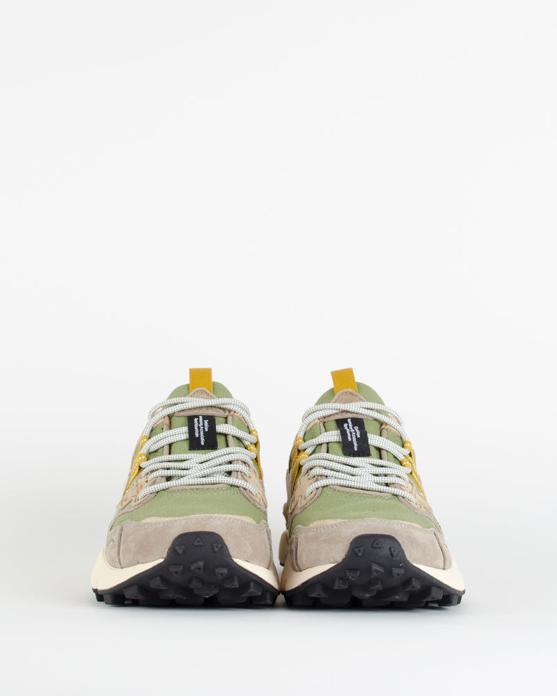 Baskets flower mountain men