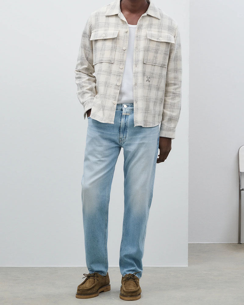 Jean closed