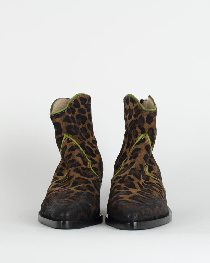 Santiags ELENA IACHI - Tiag elena iachi