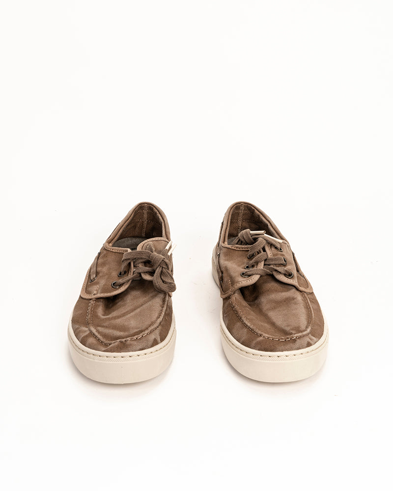 Bateau natural world