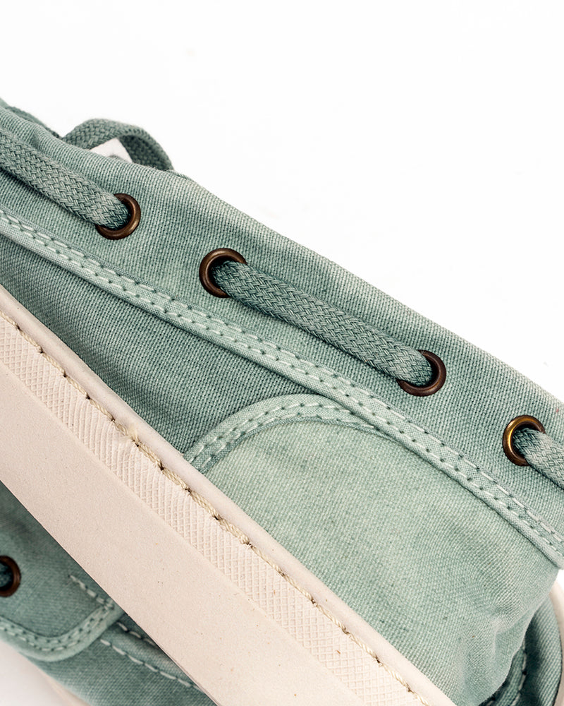 Bateau natural world couleur Acqua