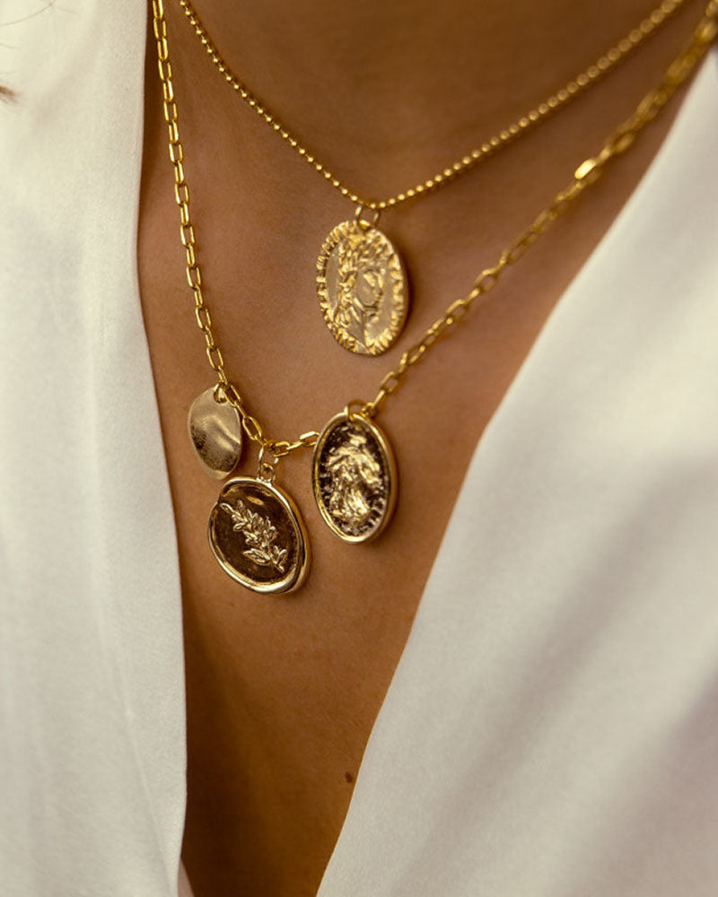 Collier médaille Alanna Sophie Deschamps couleur Or