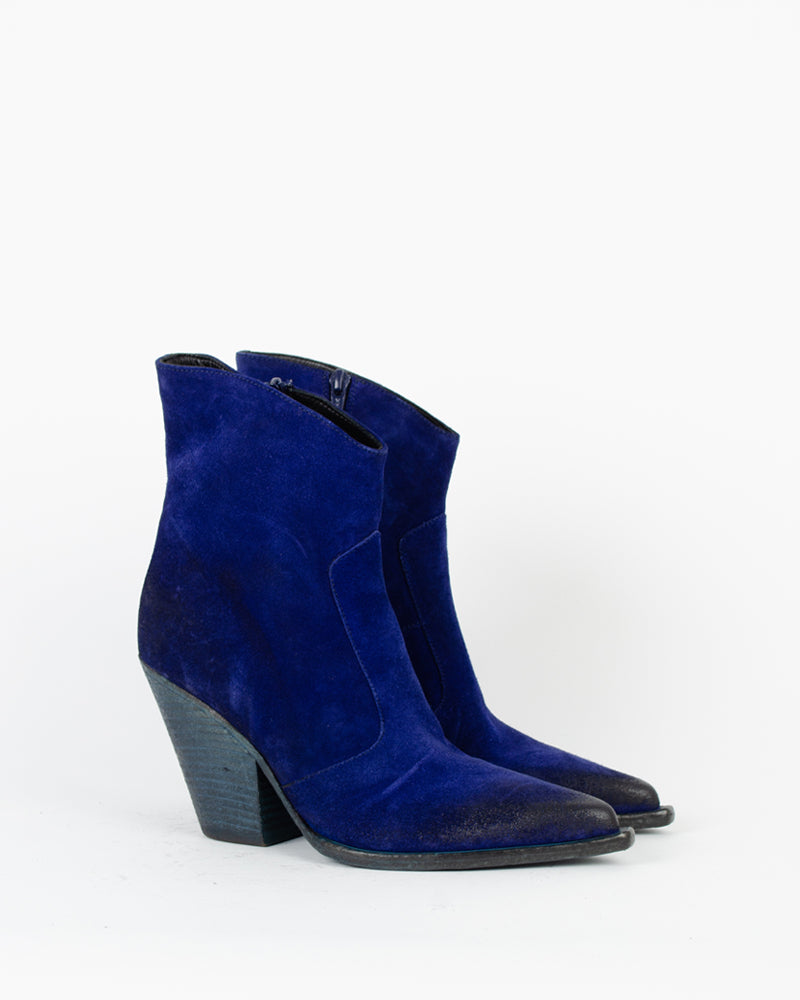 Santiags ELENA IACHI - Tiag elena iachi