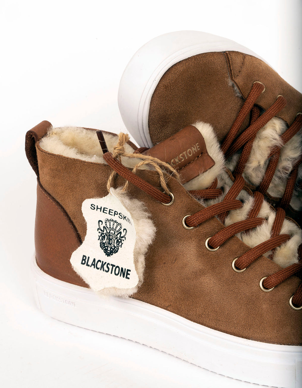 Basket yuka blackstone women couleur Camel