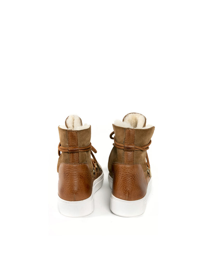 Boots uki blackstone women